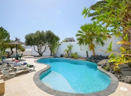 Villa Primera *