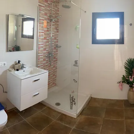 Primera Playa Blanca (Lanzarote)